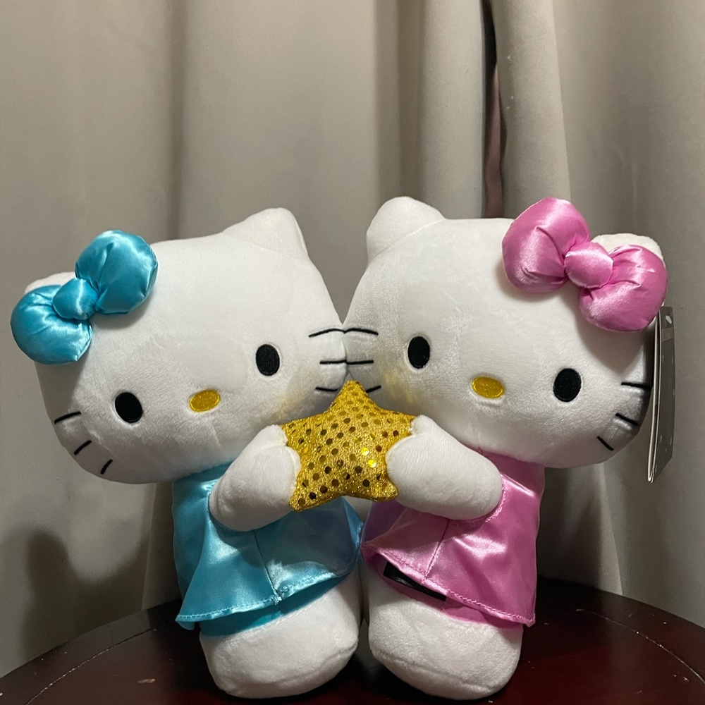 Hello kitty Gemini plushie